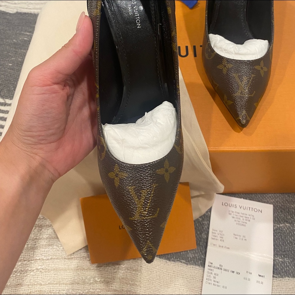 Louis Vuitton Cherie pumps size 39
